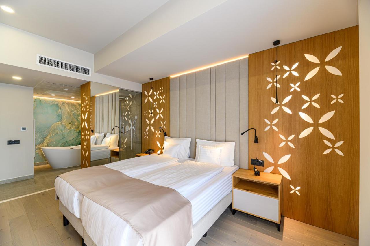 Hotel Dukat جورا هومورولوي المظهر الخارجي الصورة